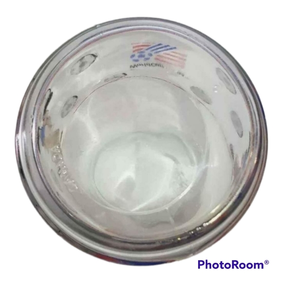 Vintage FIFA 1992 Striker USA World Cup Soccer Pup Dog Mascot Glass Carafe Jug - Picture 2 of 5